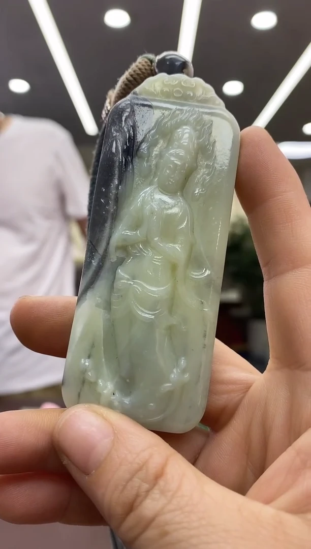 和田玉未镶嵌颈饰吊坠