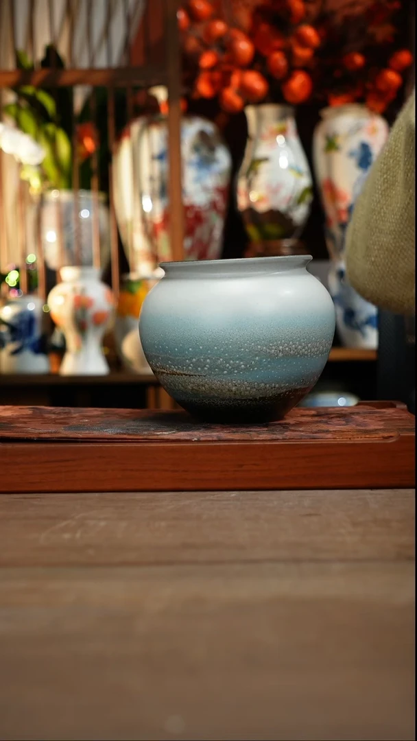 当代景德镇设计师釉下手绘陶瓷花瓶