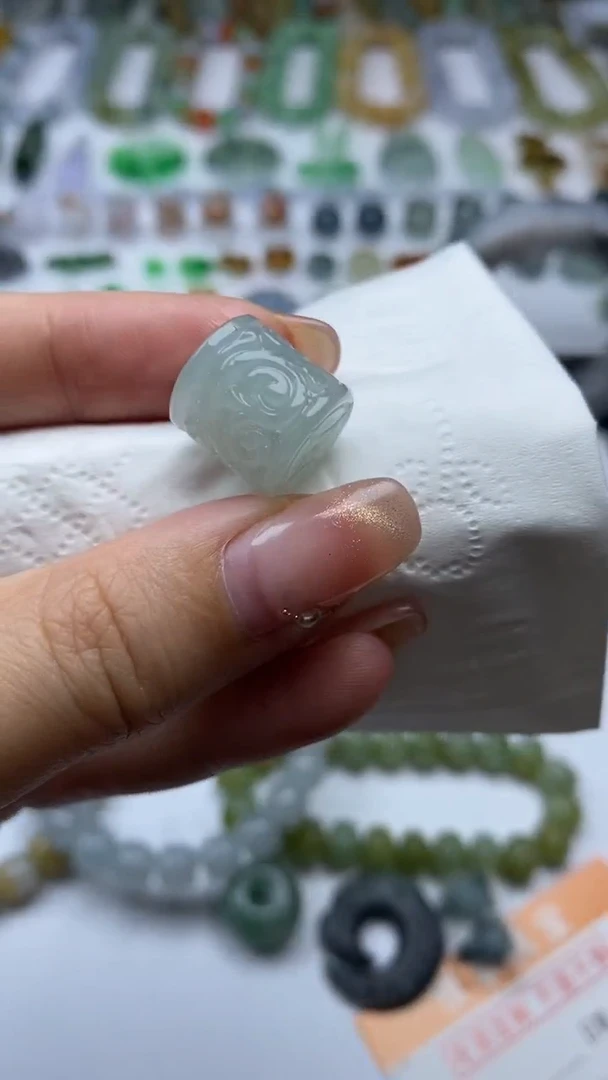 未镶嵌定制翡翠毛货定制不退不换
