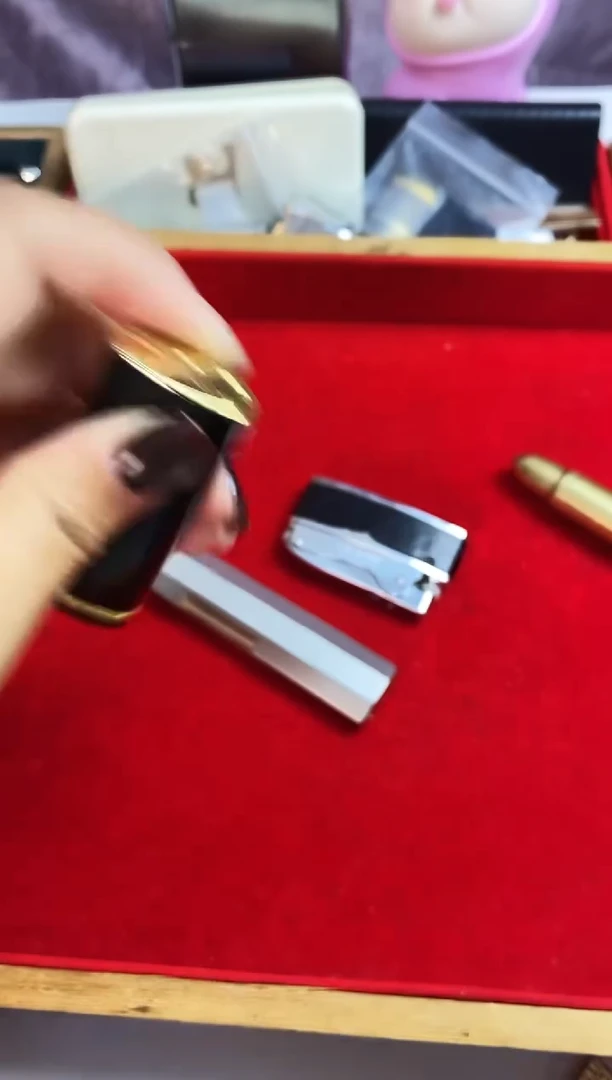 明铬l****3科研打火机