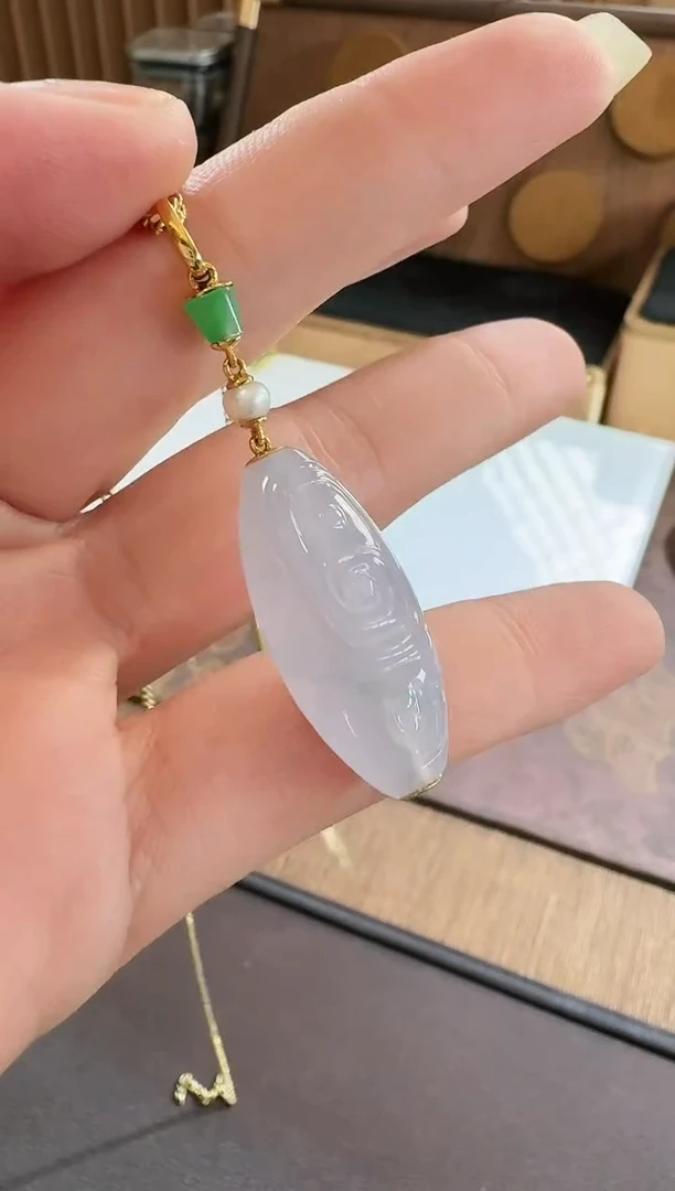 吊坠(不含链)18K金镶嵌翡翠吊坠