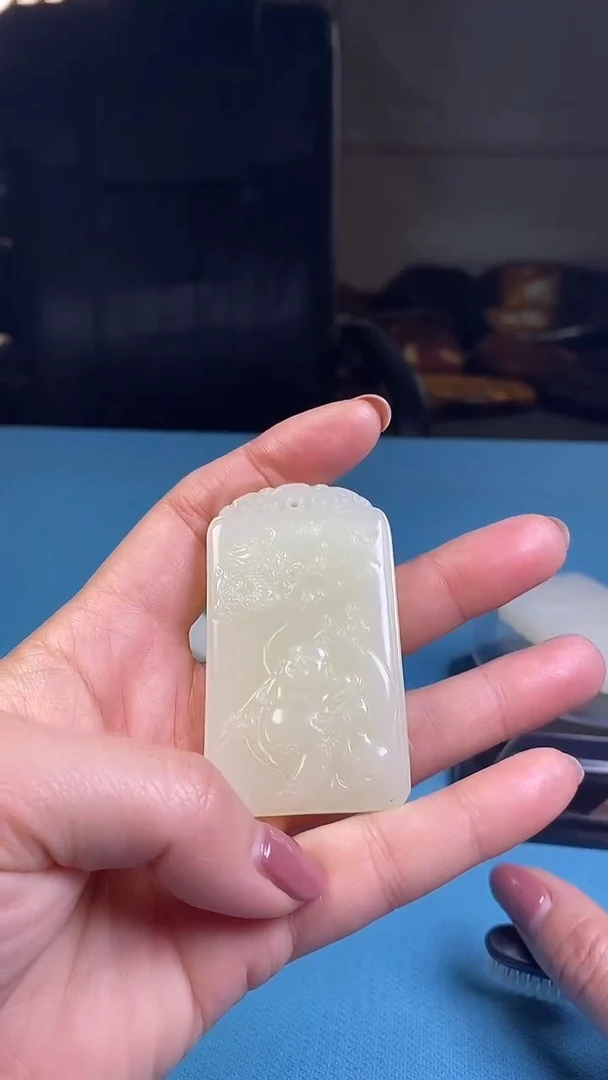 颈饰未镶嵌石英质玉佛送挂件手工雕刻