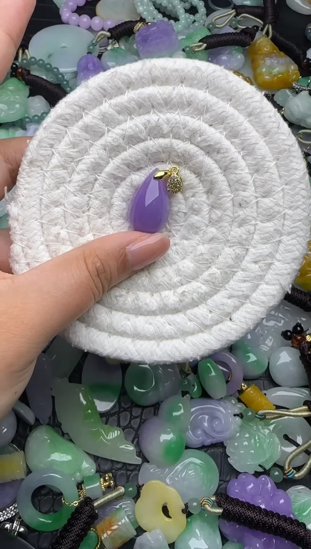 颈饰未镶嵌翡翠缅甸翡翠吊坠