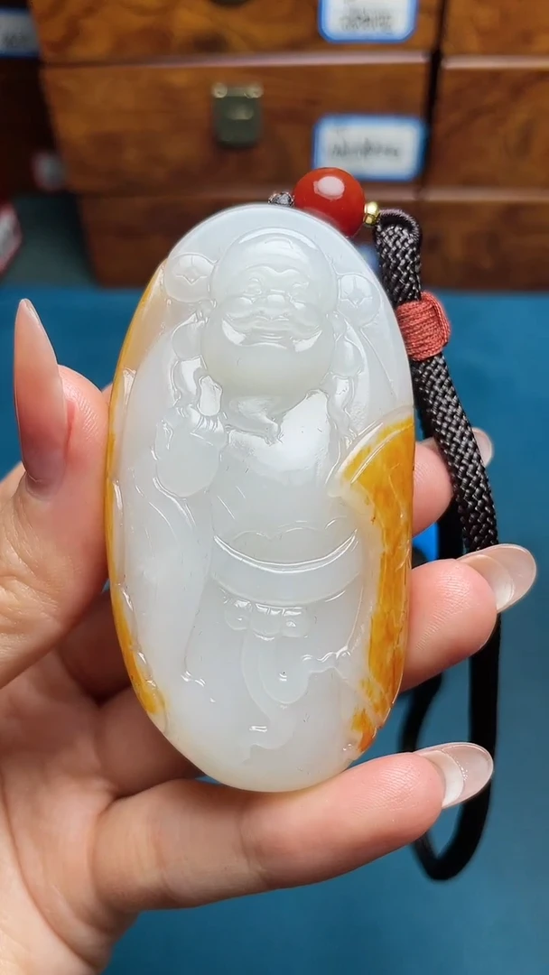 和田玉未镶嵌把件米*杨和田玉