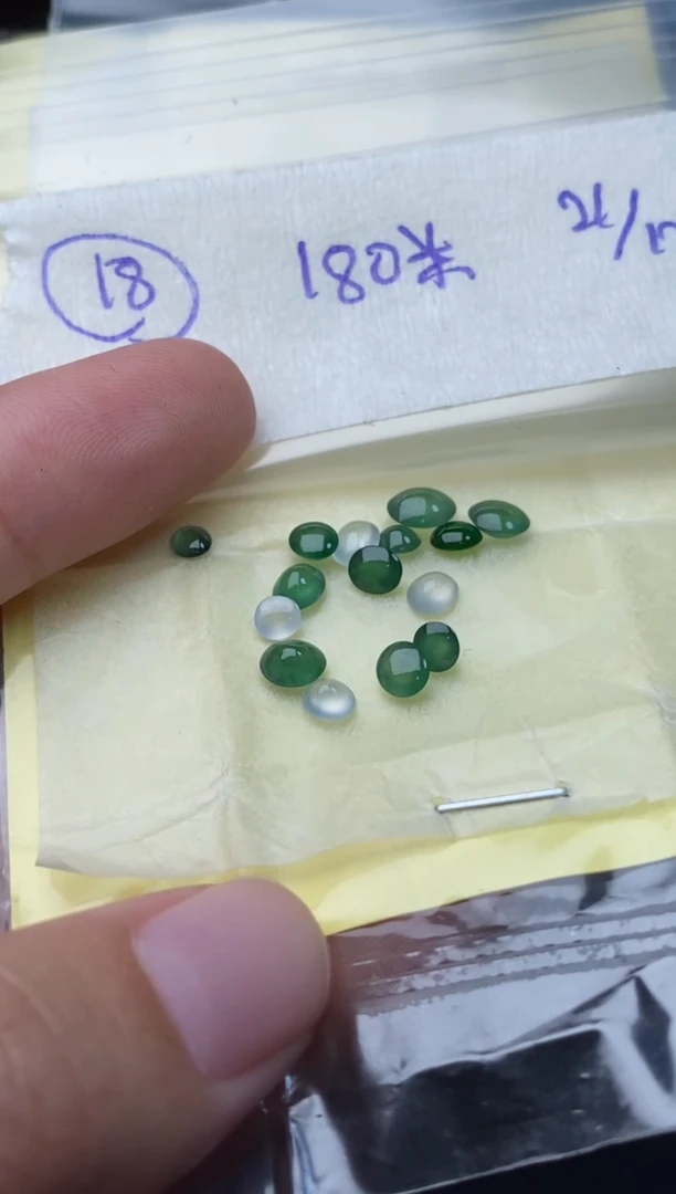 未镶嵌定制翡翠18