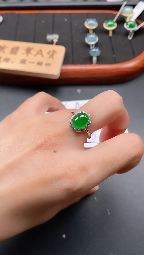 银S925镶嵌戒指翡翠1111
