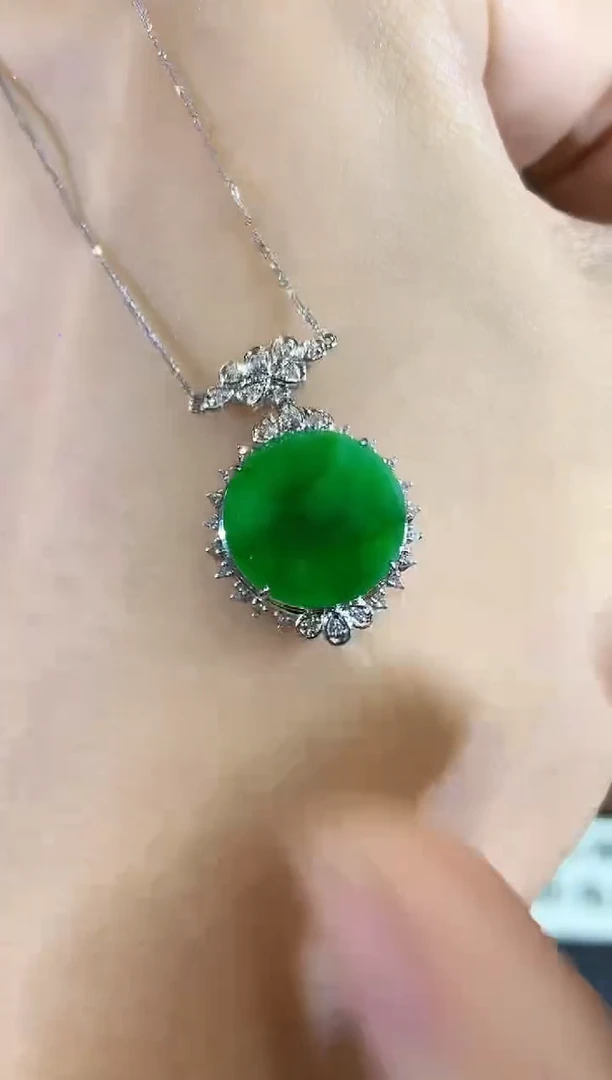 吊坠(不含链)18K金镶嵌翡翠B67
