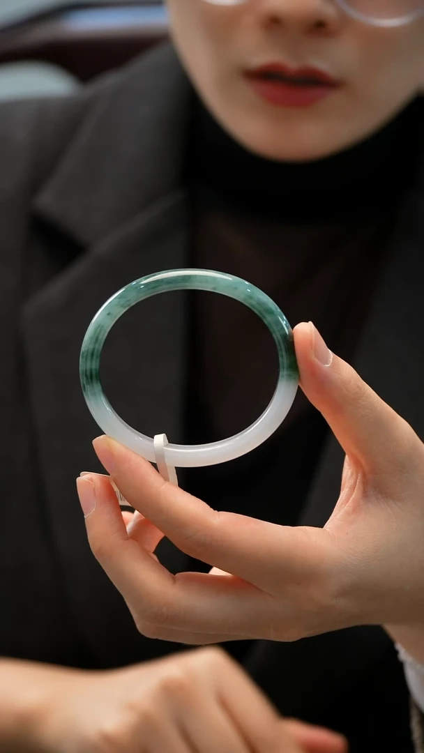 未镶嵌手镯翡翠64号贵妃