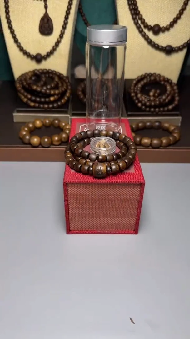 沉香富森红土0.8三圈桶珠