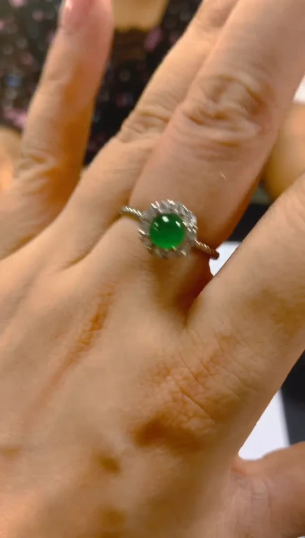 翡翠戒指未镶嵌多样性发一