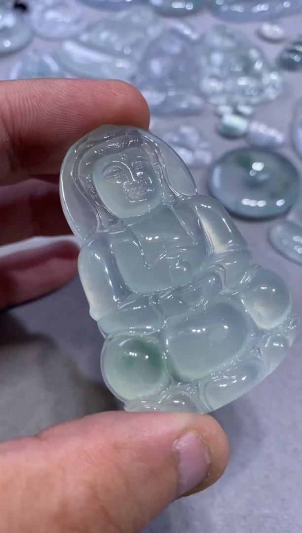 颈饰未镶嵌翡翠观音22000