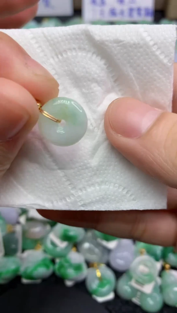 翡翠未镶嵌颈饰111111111