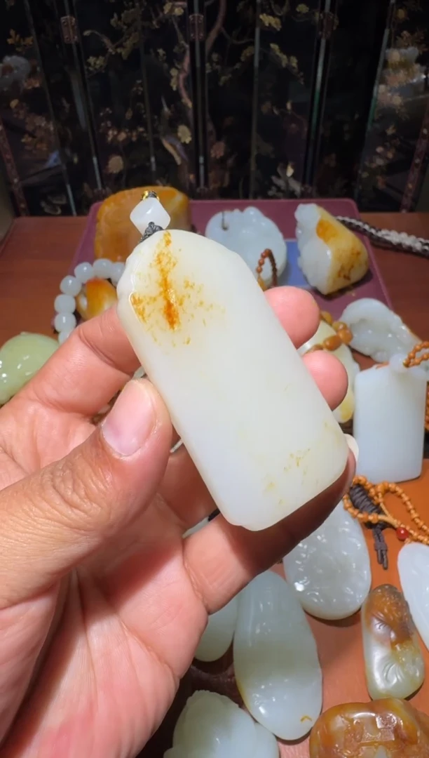 颈饰未镶嵌和田玉无事牌