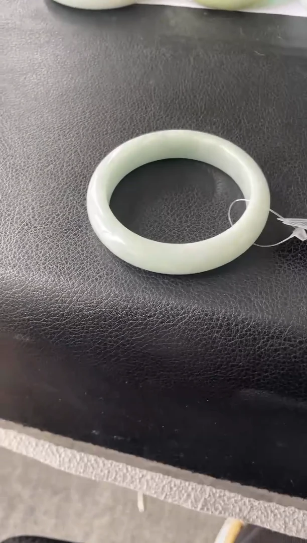 【闪购商品】翡翠手镯未镶嵌手镯