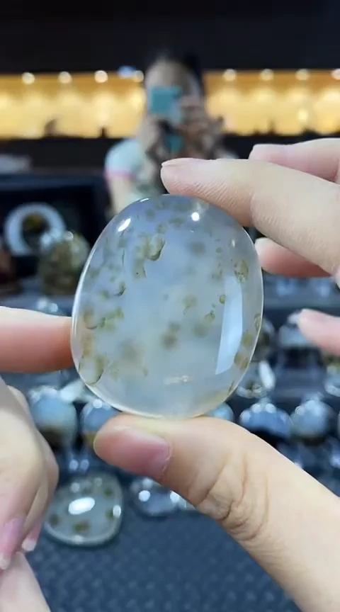未镶嵌颈饰玛瑙/玉髓容****文玛瑙
