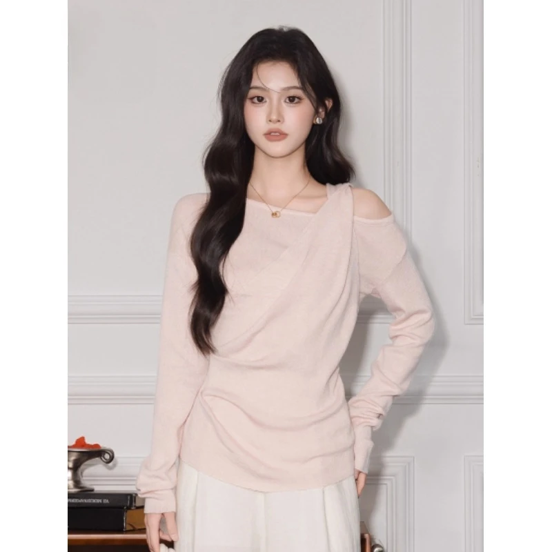 M777斜领褶皱长袖T恤女2025新款纯欲风气质设计感小众露肩上衣