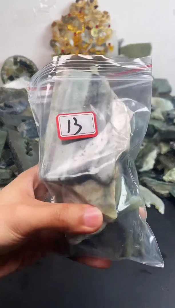未镶嵌和田玉摆件13