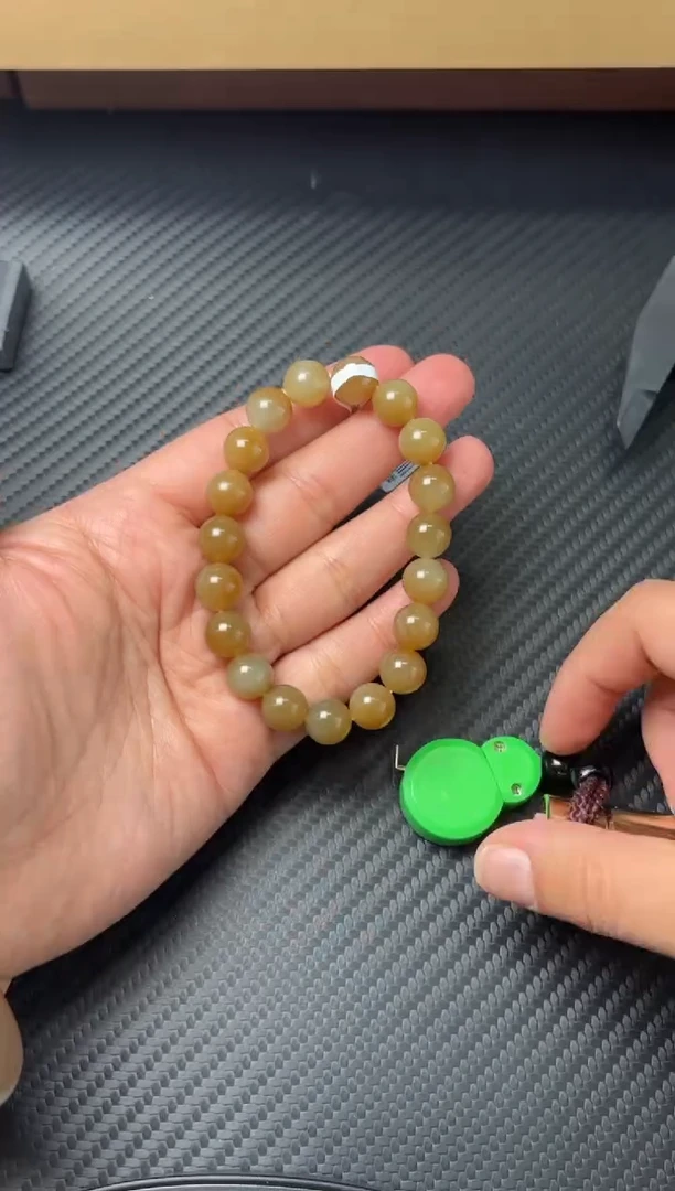 未镶嵌手串和田玉若羌微色差卡10m