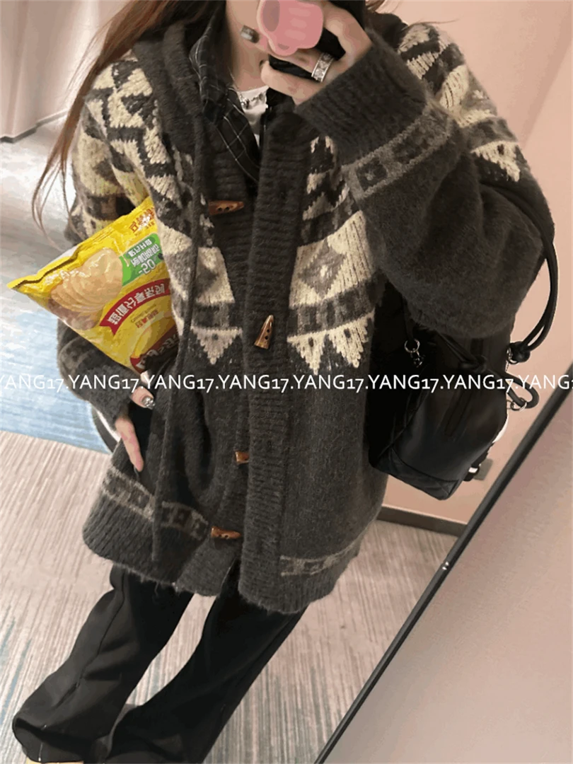 杨十七  宽松大加厚费尔岛古着牛角扣开衫毛衣外套冬