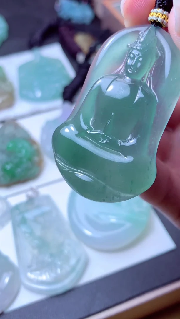 颈饰未镶嵌翡翠天然A货翡翠