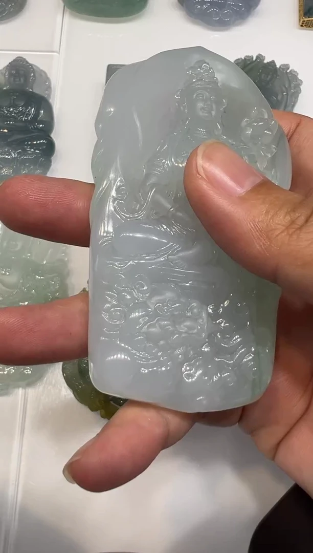 定制翡翠未镶嵌牌子