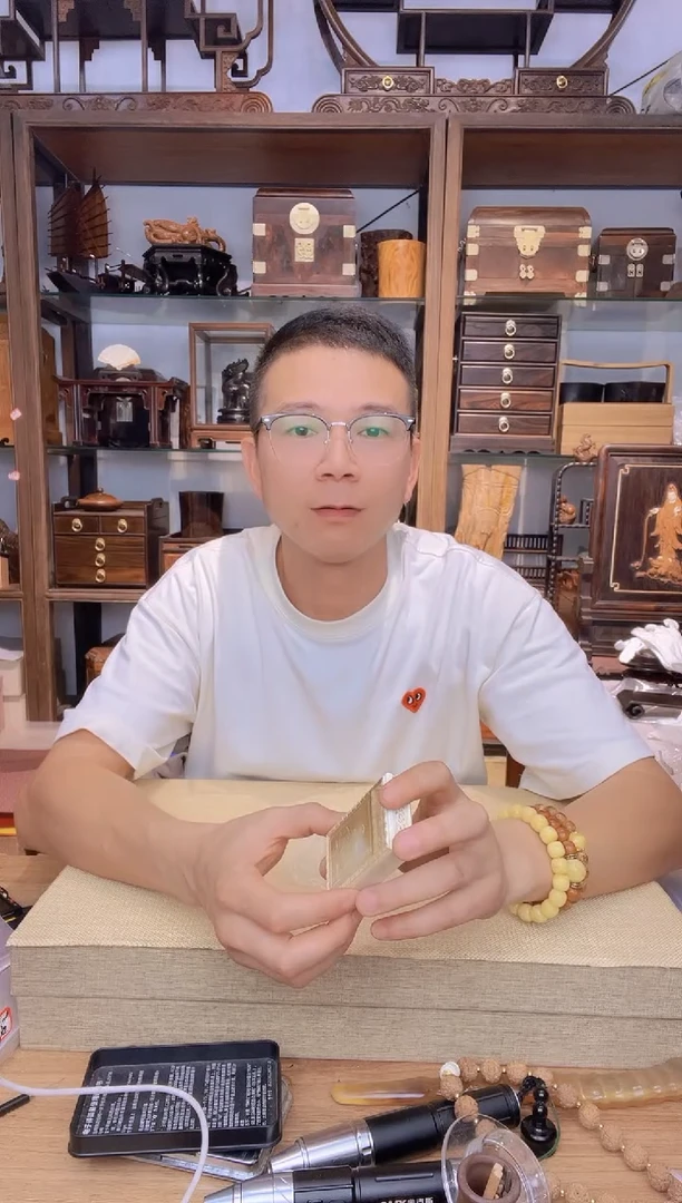 乌木类书架王***王125号黄蛉盒  关公