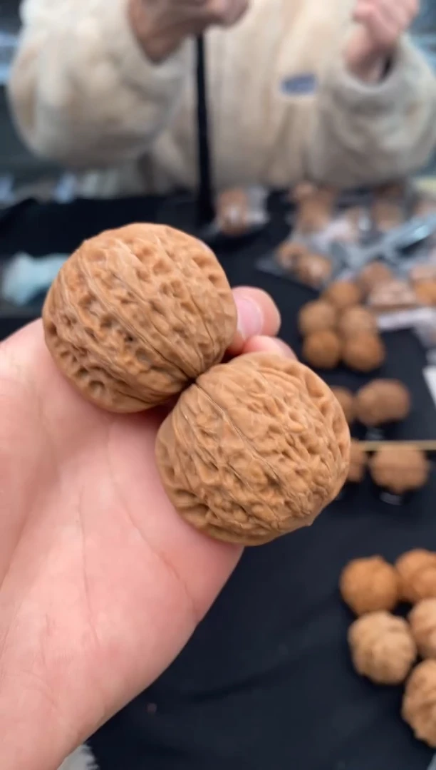 【闪购商品】文玩核桃把件铁锤38-u359