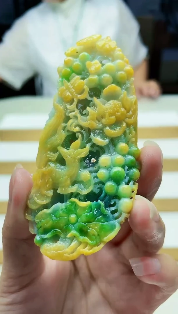 未镶嵌定制翡翠毛货09230209