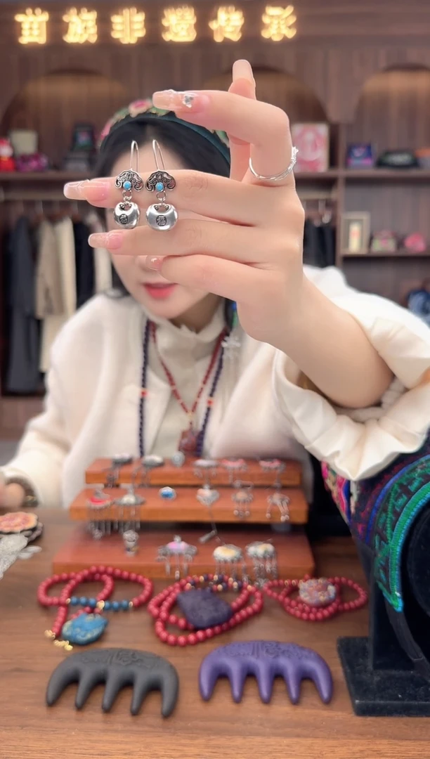 刺绣扶光苗绣传承12