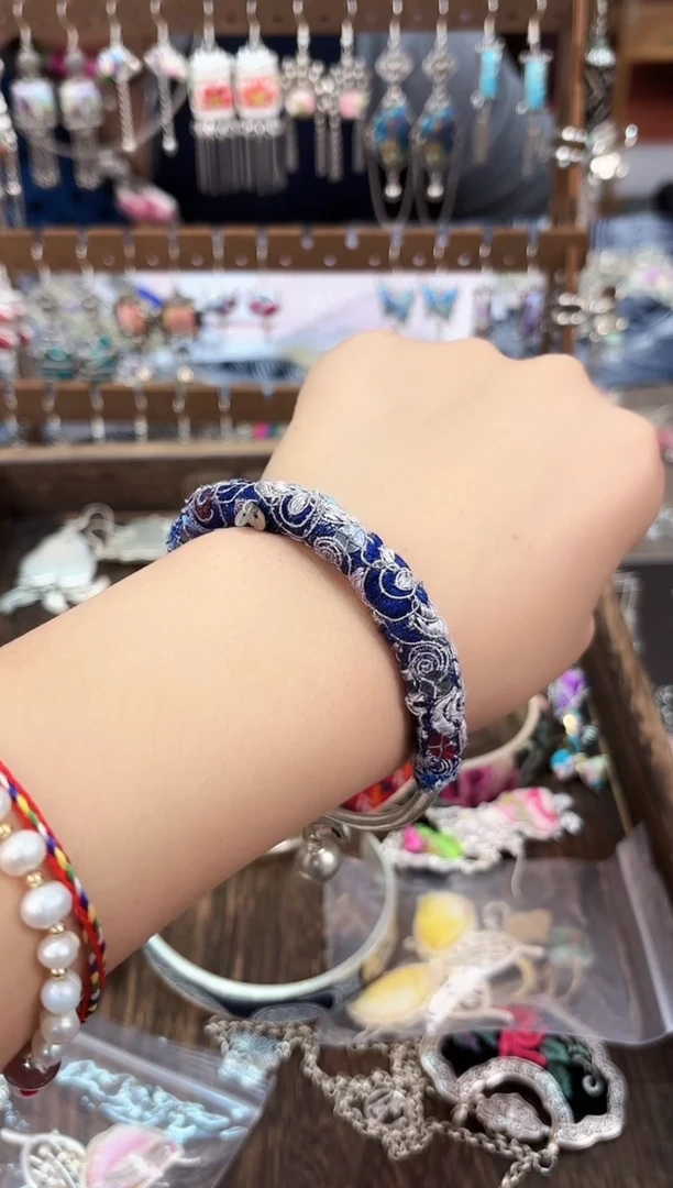 织绣野*民族风非遗老绣饰品555