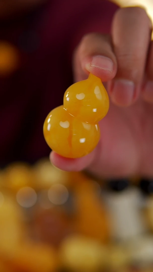 【闪购商品】蜜蜡颈饰未镶嵌焦皮料葫芦17.66