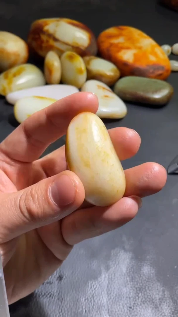 【闪购商品】和田玉吊坠未镶嵌和田玉籽石吊坠