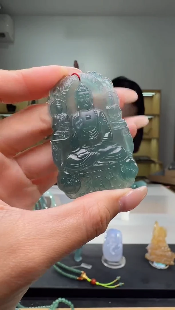 吊坠(赠链)未镶嵌翡翠大日