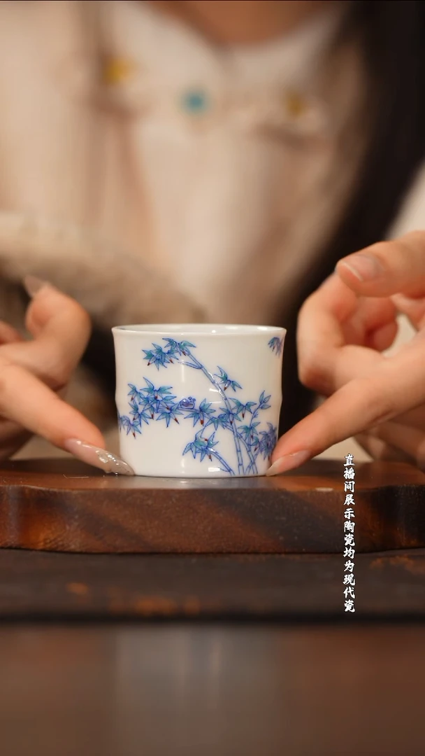 望月怀古斗彩竹节杯