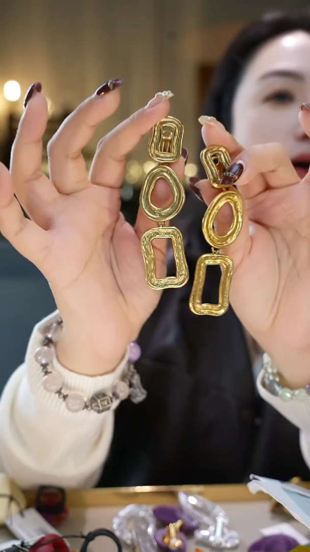 铜合金无我****糖素金圈圈耳环