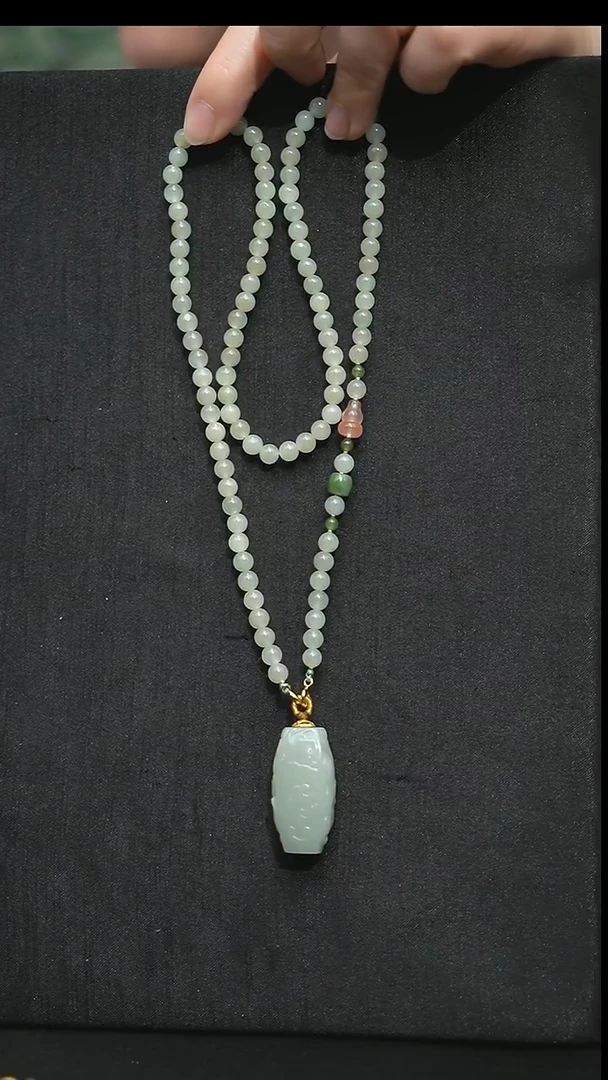 颈饰未镶嵌和田玉螭龙