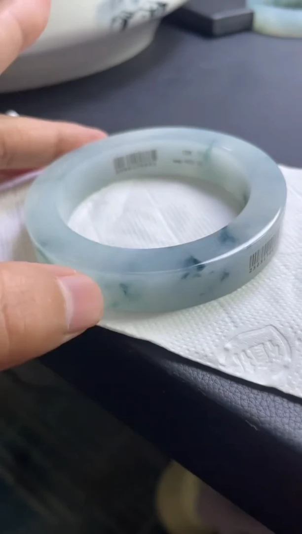 定制翡翠手镯未镶嵌揉****爱手镯