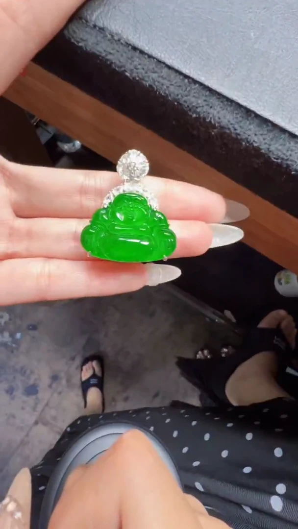 未镶嵌定制翡翠翡翠A货有轻微色差属于正常现象，佛公多样性发货1