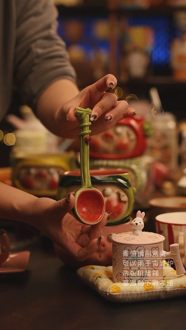 陶瓷景德镇可爱陶瓷釉下彩绘设计师款