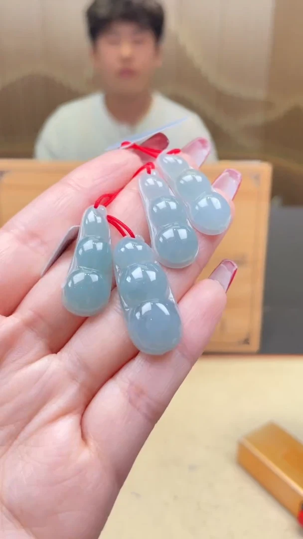 【闪购商品】定制翡翠未镶嵌多样性发货 (只发一件) *A2