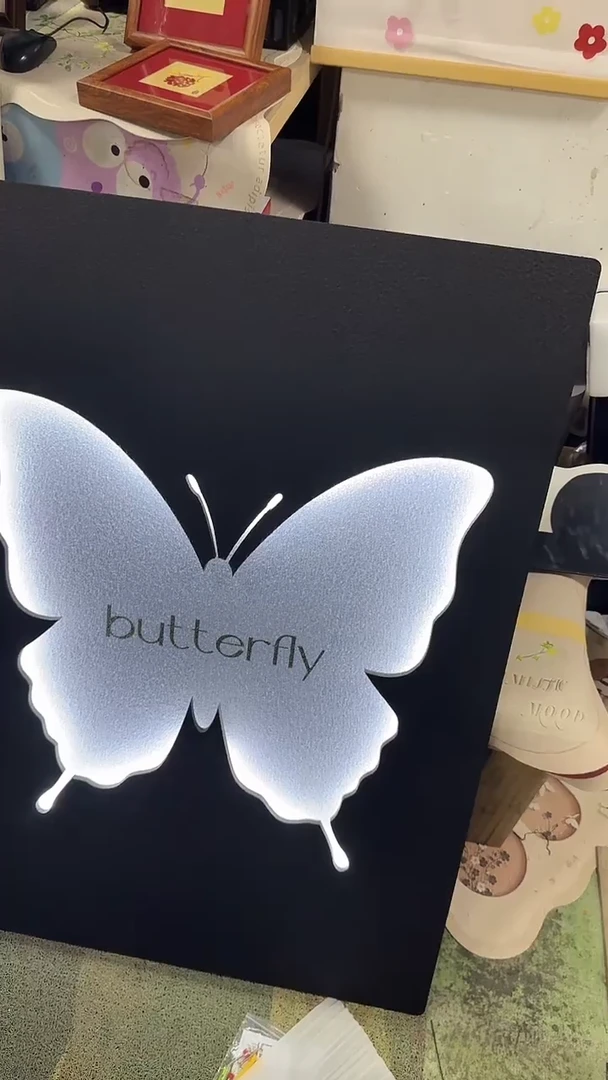 仓库清仓画   默认瑕疵 插电