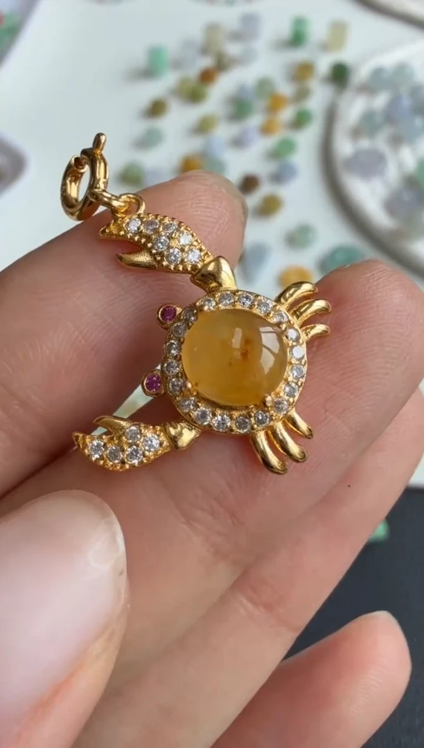 翡翠未镶嵌颈饰6.9*6.3*2.7八方来财300+30