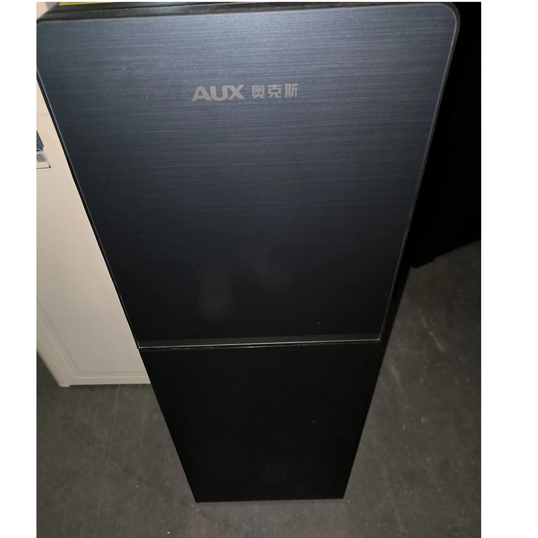 9新 AUX/奥克斯 【二手】中央仓饮水机轻微划痕功能完好