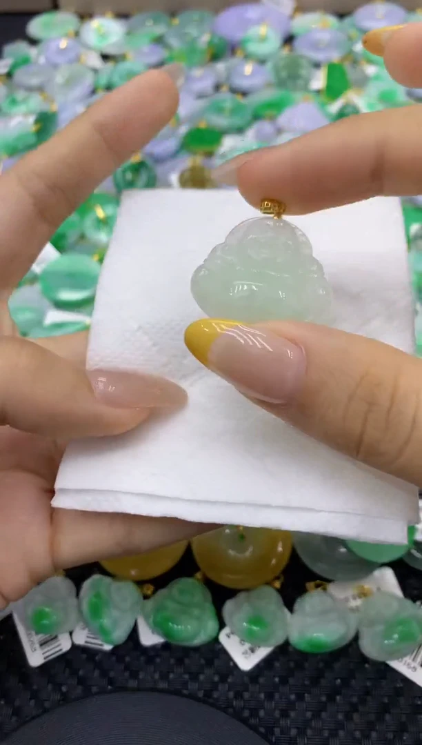 颈饰未镶嵌翡翠天然缅甸翡翠A货