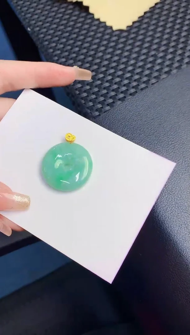 颈饰未镶嵌翡翠缅甸天然翡翠A货