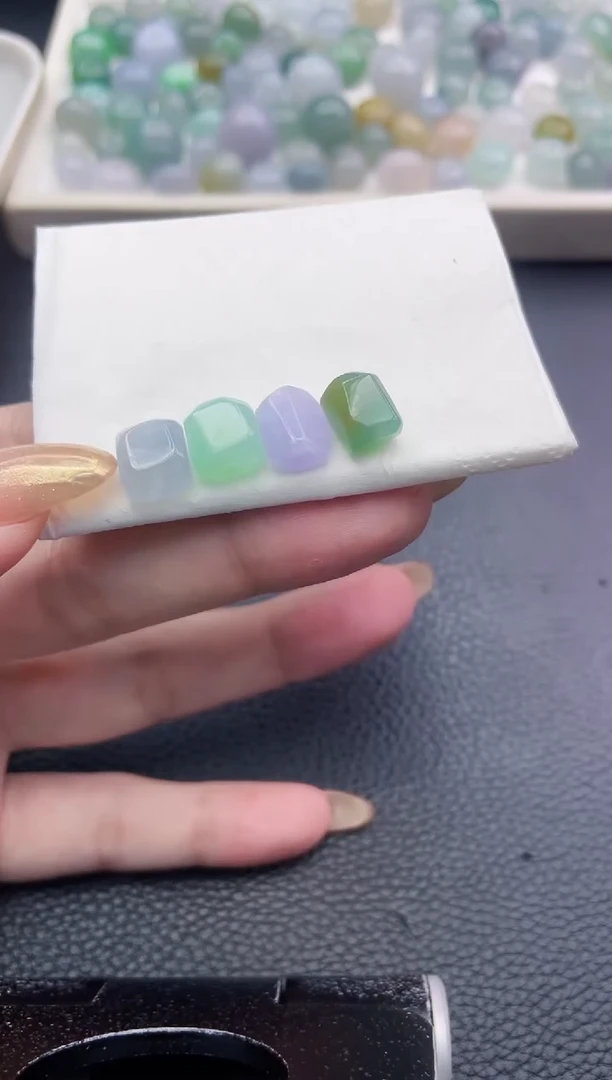 未镶嵌定制翡翠乌***?珠子