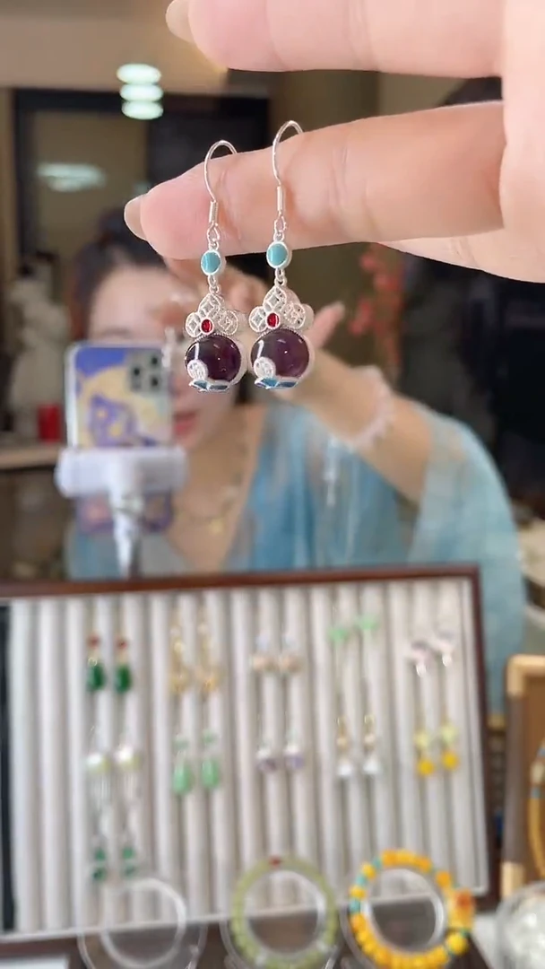 铜合金无925银39.9紫气东来耳钉