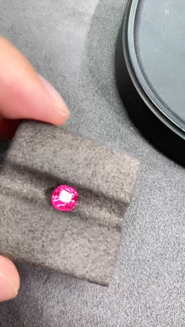 裸石尖晶石xl-562 1.13ct 吉尔得