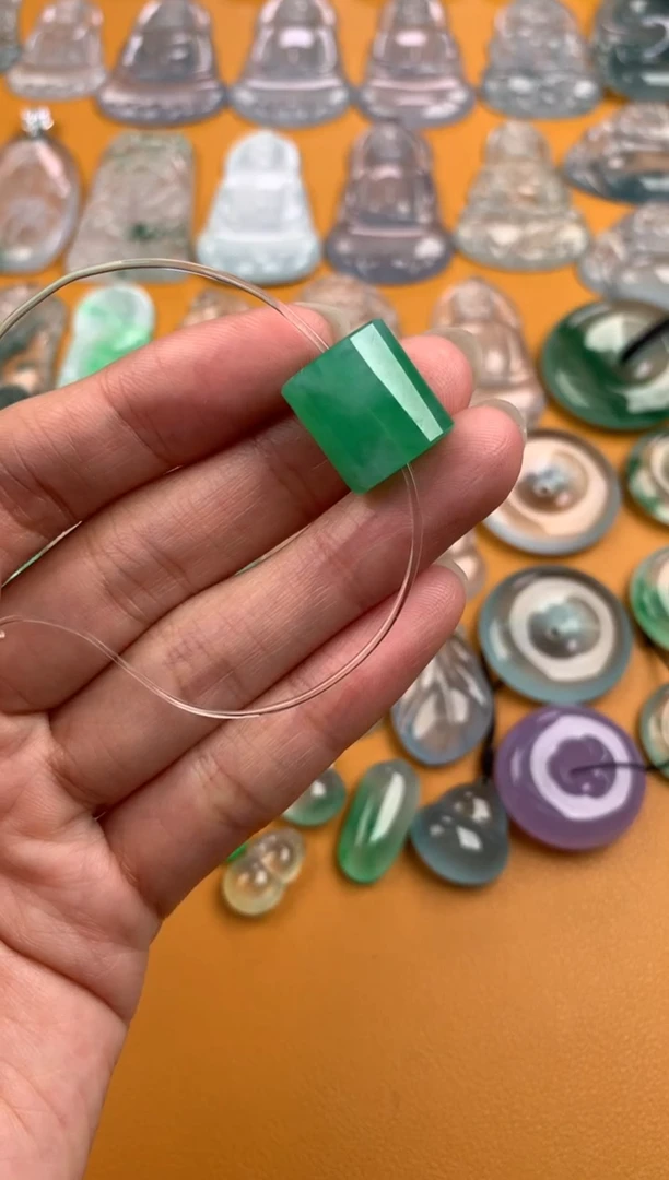 颈饰未镶嵌翡翠14-13.3-8.8