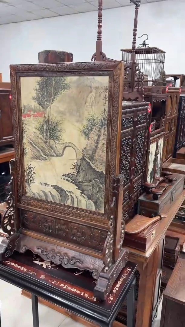 与**同花梨木字画大插屏